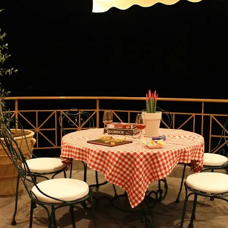 Appartement Luxurious With Sea & Mountain View