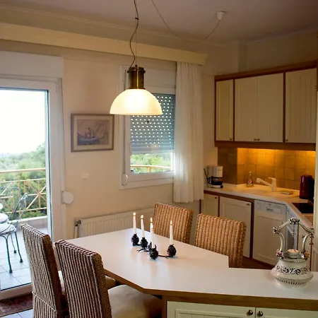 Luxurious With Sea & Mountain View *